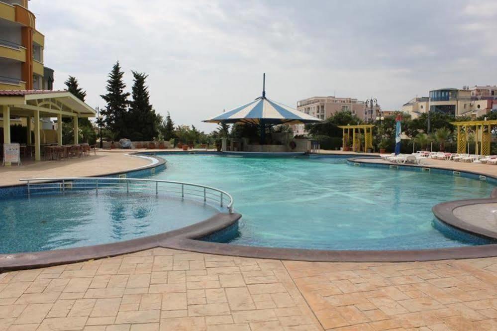 Siana Hotel Sveti Vlas Exteriör bild